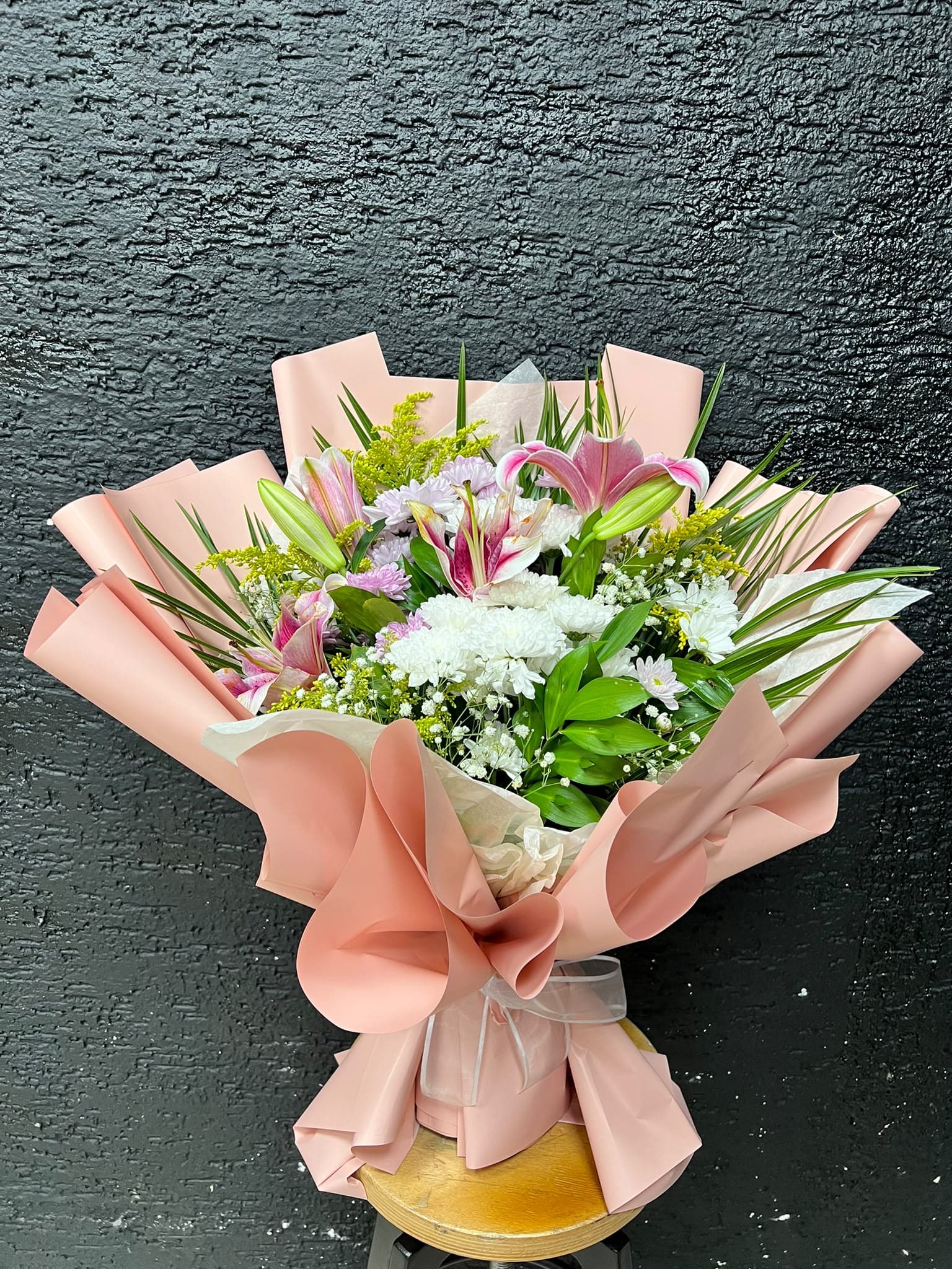 Lilyum, İthal Papatya & Krizantem Buketi